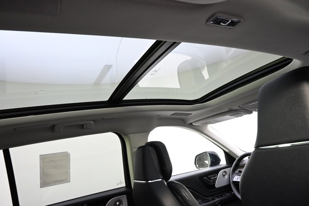 New 2026 Lincoln Aviator Reserve image 17