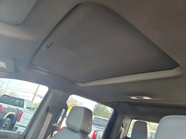 Used 2021 GMC Sierra 3500 Denali w/ Denali Ultimate Package image 16