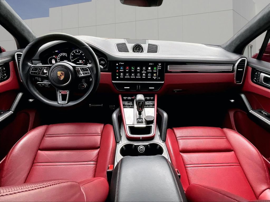 Certified 2022 Porsche Cayenne Turbo S AWD/4WD image 14