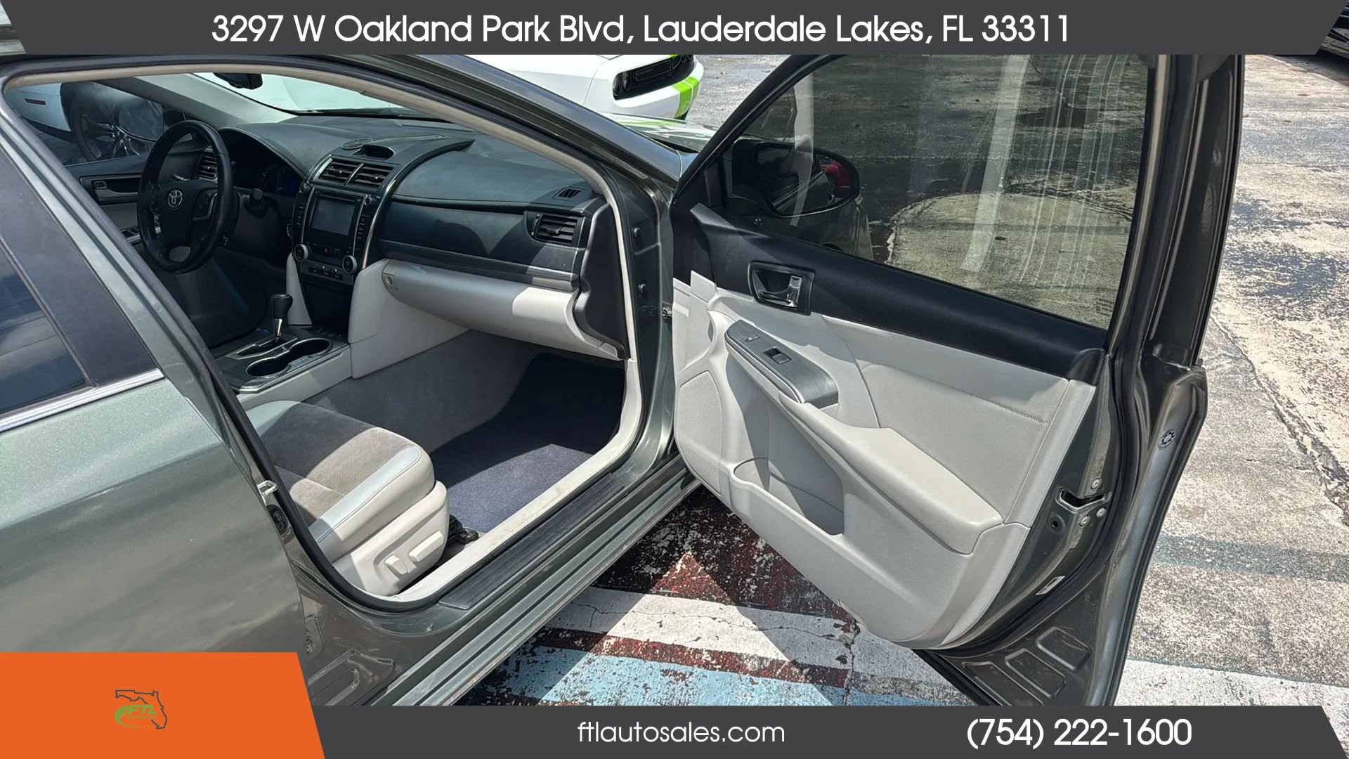 Used 2013 Toyota Camry XLE w/ Leather Pkg FWD image 34