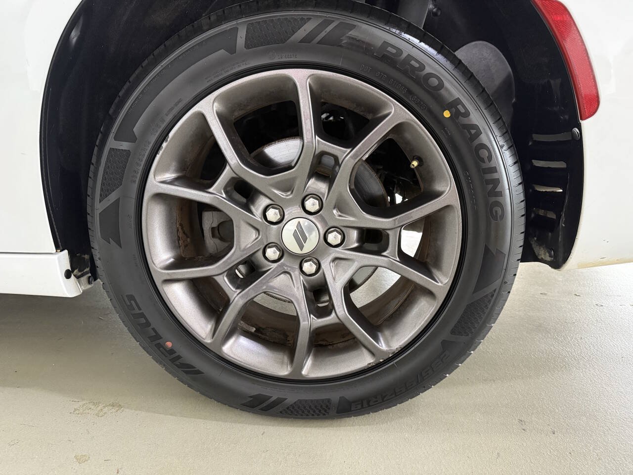 Used 2018 Dodge Charger GT AWD/4WD image 28