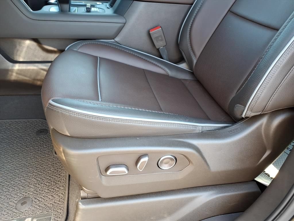 Used 2025 GMC Sierra 1500 Denali w/ Denali Reserve Package AWD/4WD image 4