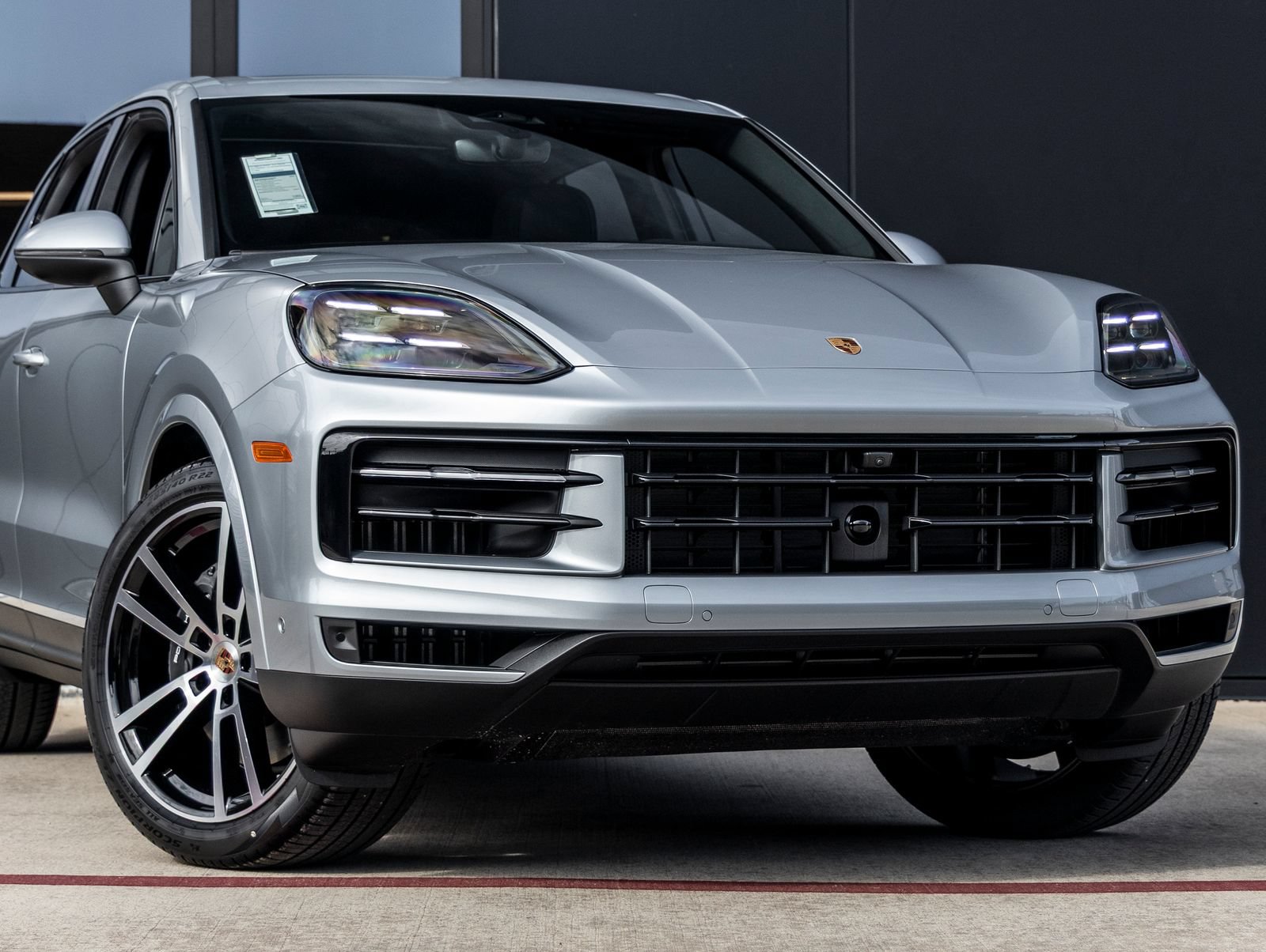 Certified 2026 Porsche Cayenne AWD/4WD image 9