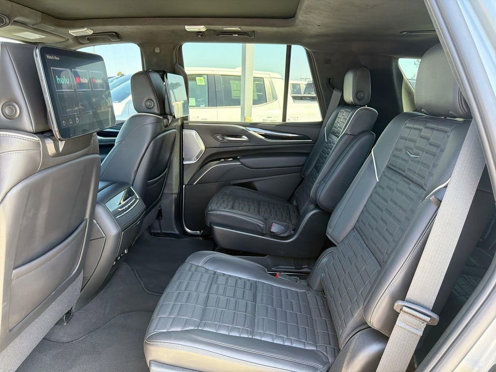 Certified 2023 Cadillac Escalade V w/ LPO, ONYX Package AWD/4WD image 28