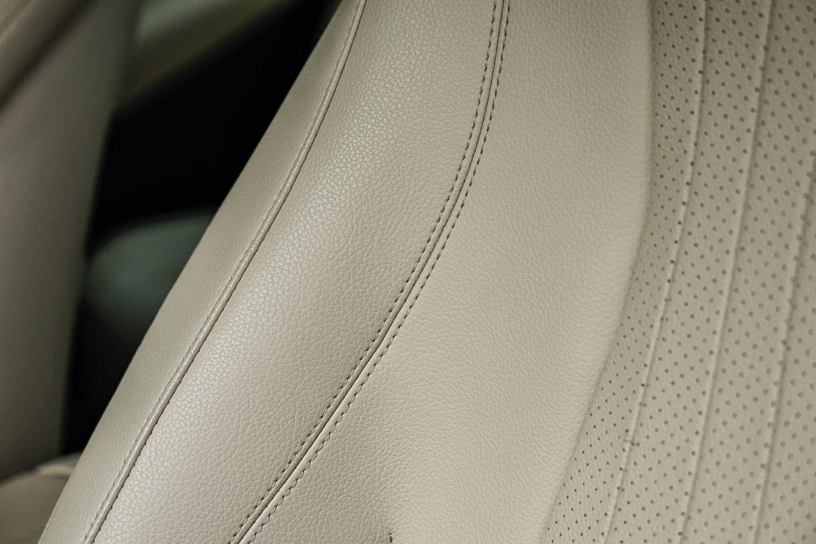 Certified 2023 Mercedes-Benz E 450 4MATIC Sedan image 25