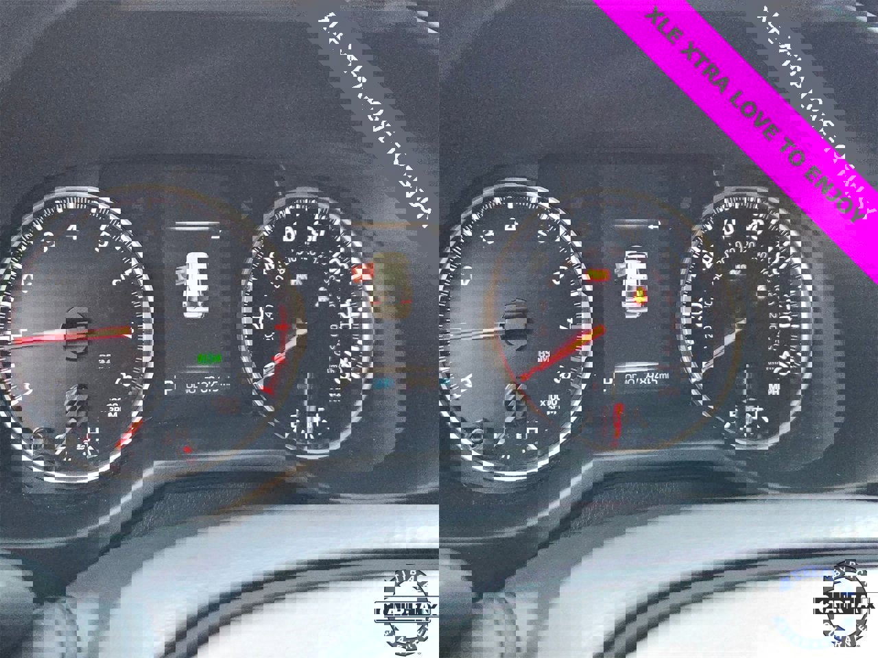 Used 2021 Toyota RAV4 XLE image 13