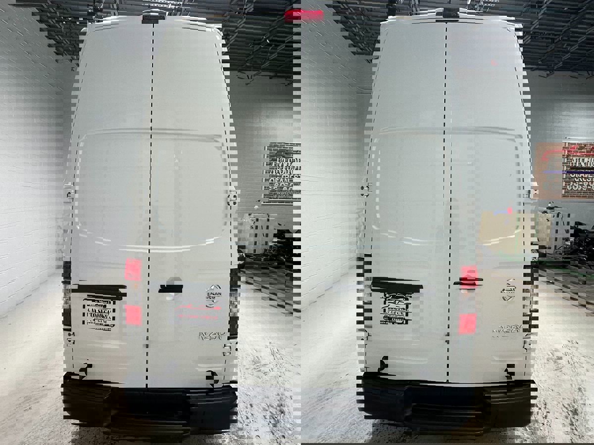 Used 2021 Nissan NV 2500 S image 6