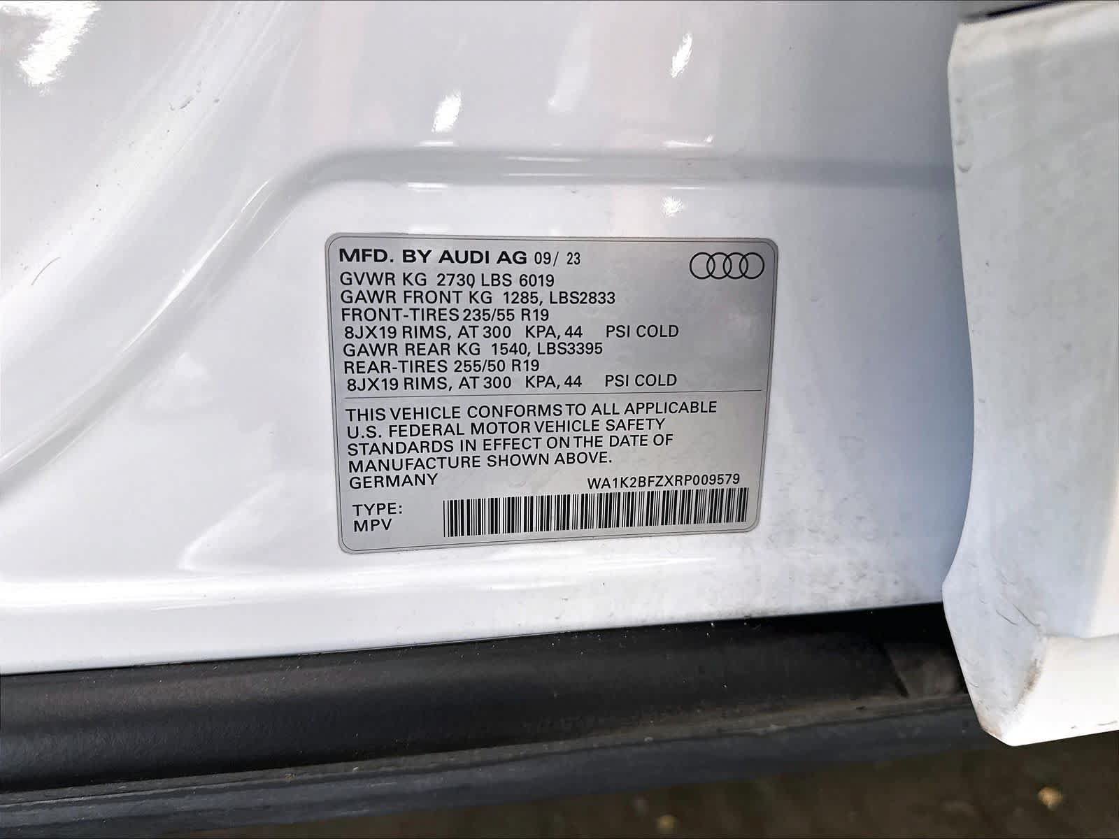 Used 2024 Audi Q4 e-tron Premium AWD/4WD image 22