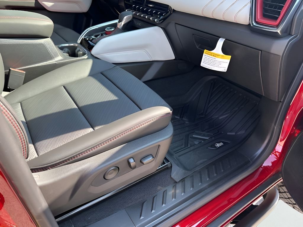 New 2026 GMC Canyon AT4X w/ AT4X AEV Edition AWD/4WD image 15