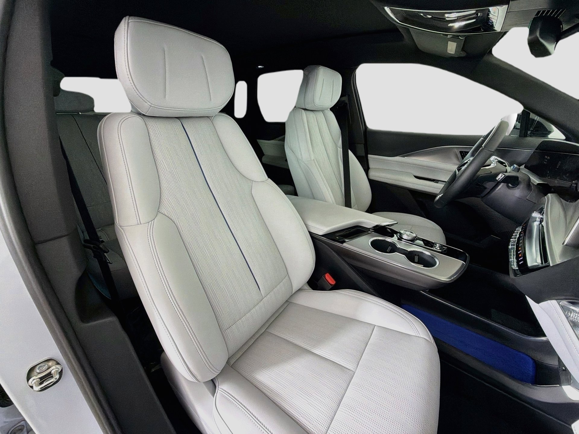 New 2027 Cadillac Lyriq Sport RWD image 15