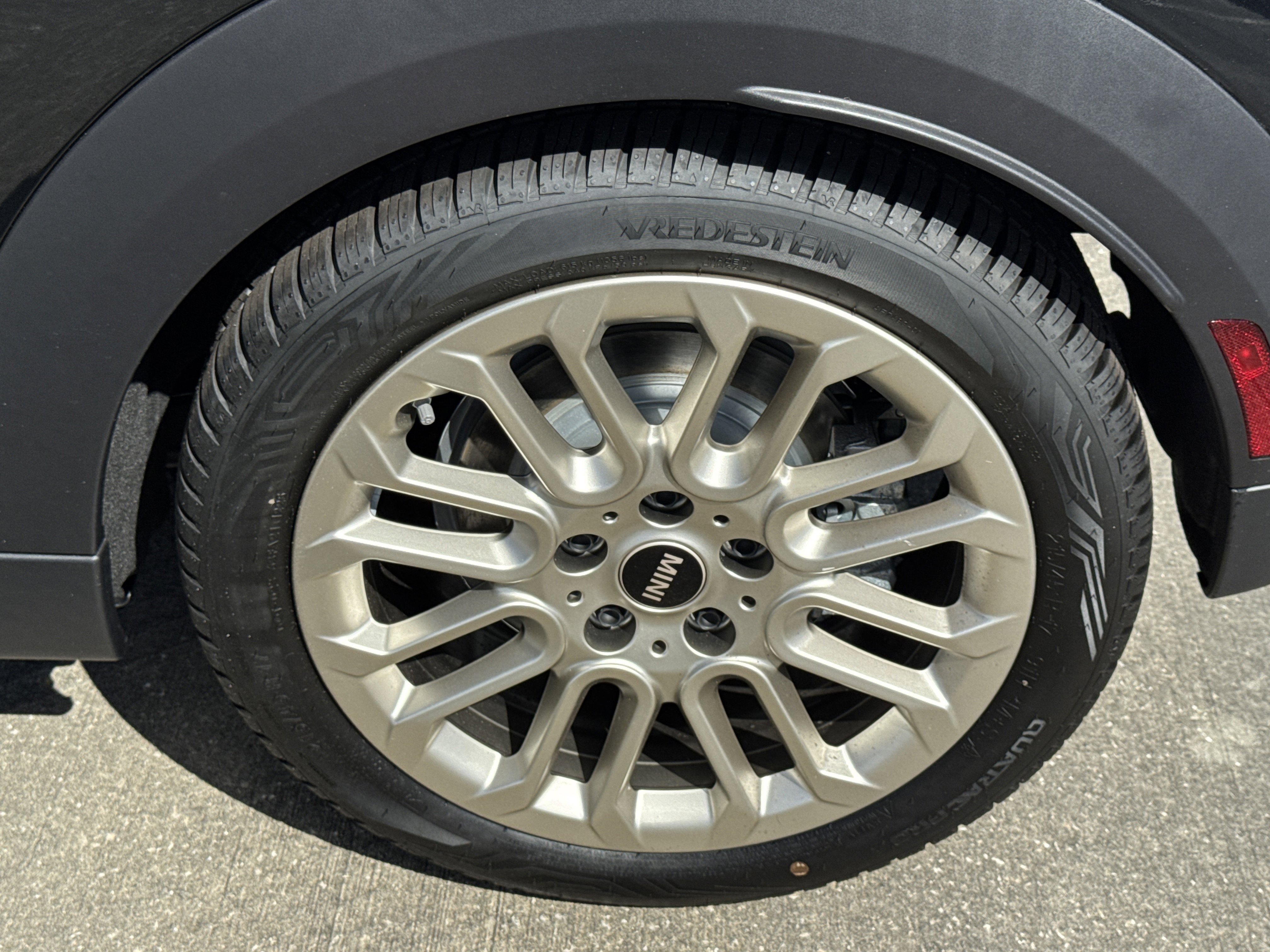 New 2026 MINI Cooper 2-Door Hardtop image 25