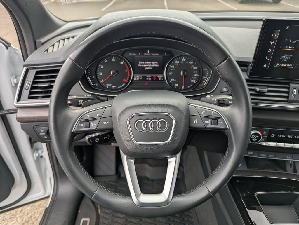 Used 2023 Audi Q5 2.0T Premium w/ Convenience Package AWD/4WD image 13