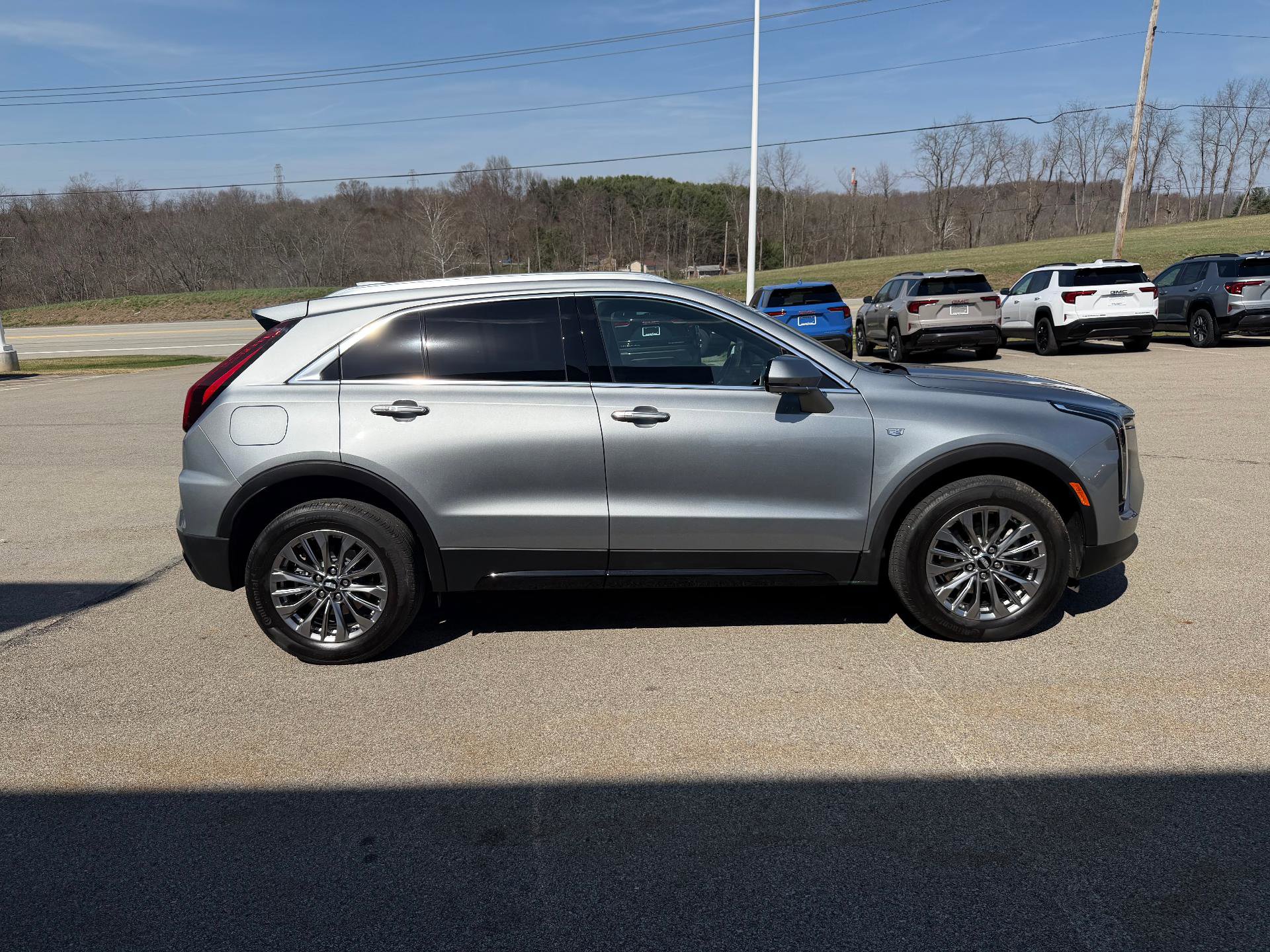 Certified 2025 Cadillac XT4 Premium Luxury w/ Cold Weather Package image 6