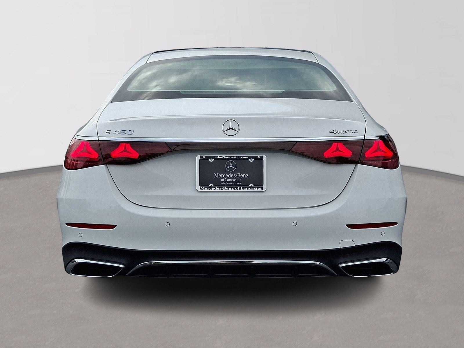 Used 2025 Mercedes-Benz E 450 4MATIC Sedan image 5