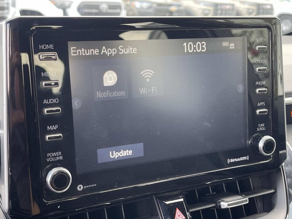 Used 2021 Toyota Corolla SE w/ Carpet Mat Package (TMS) FWD image 17