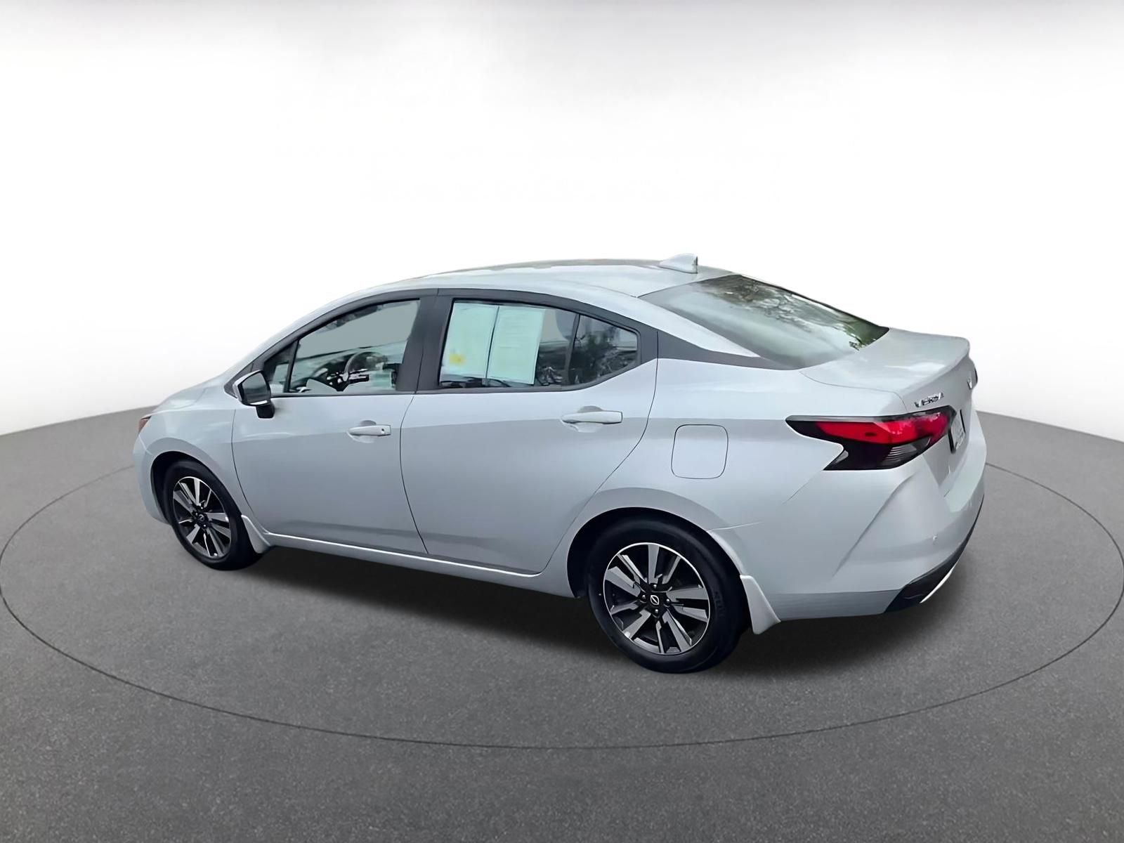 Used 2025 Nissan Versa SV w/ Trunk Package FWD image 10