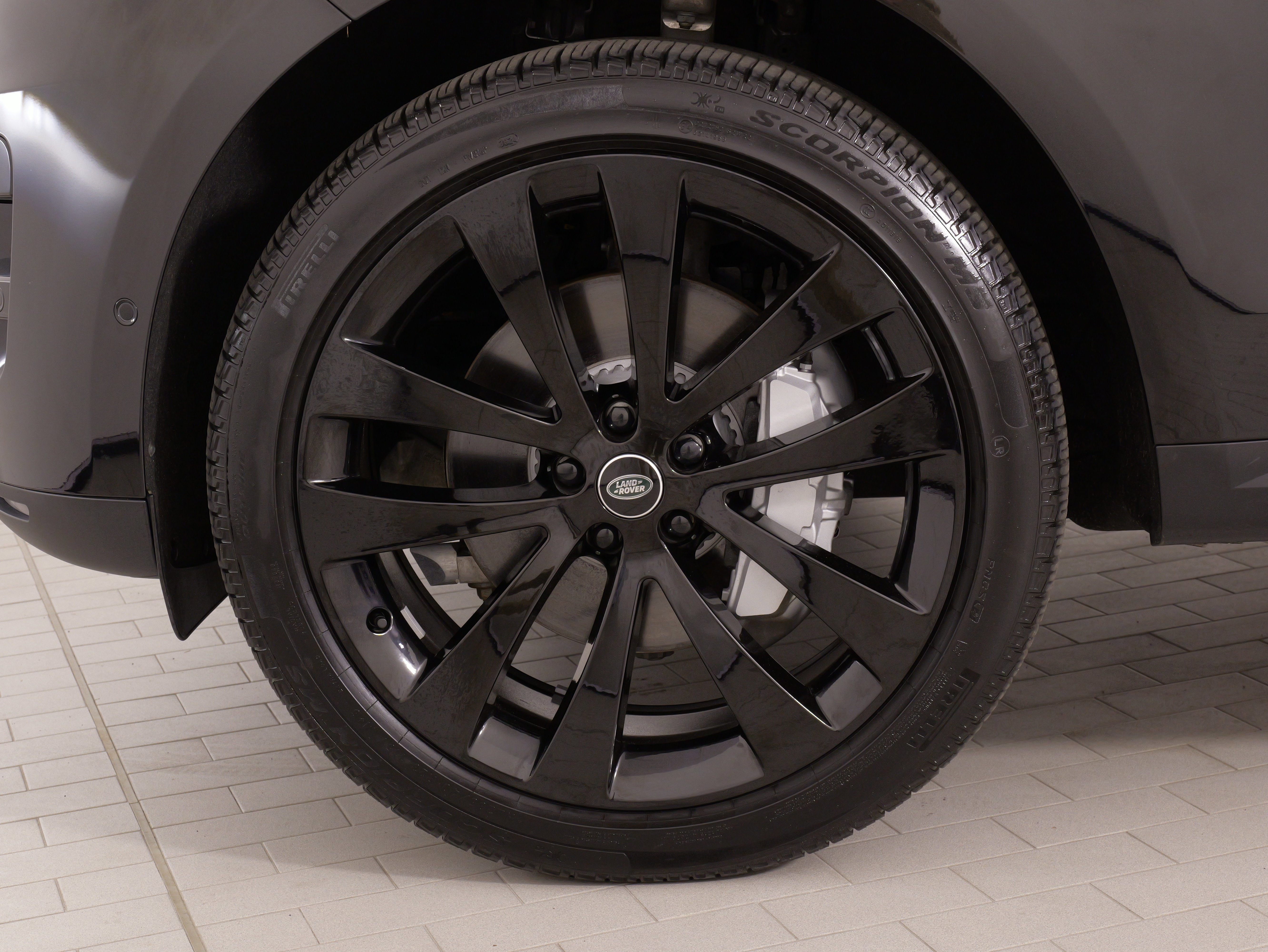 Used 2025 Land Rover Range Rover Sport SE image 62