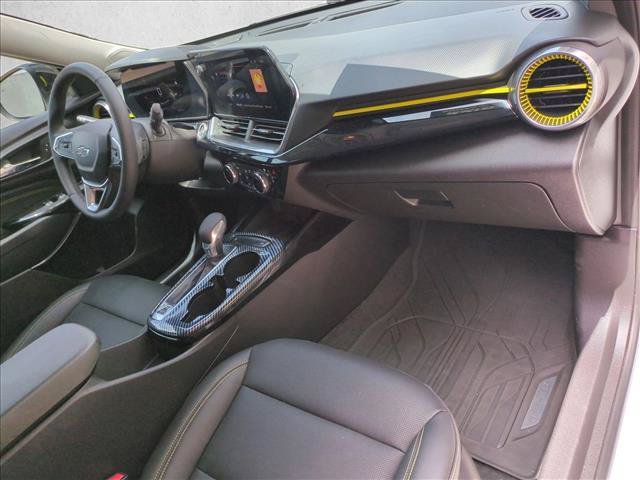 Used 2024 Chevrolet Trax ACTIV w/ Sunroof Package FWD image 21