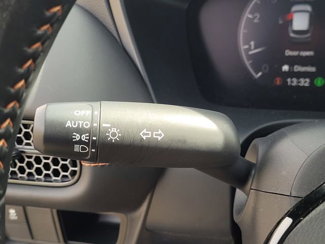 Used 2025 Honda HR-V Sport image 15