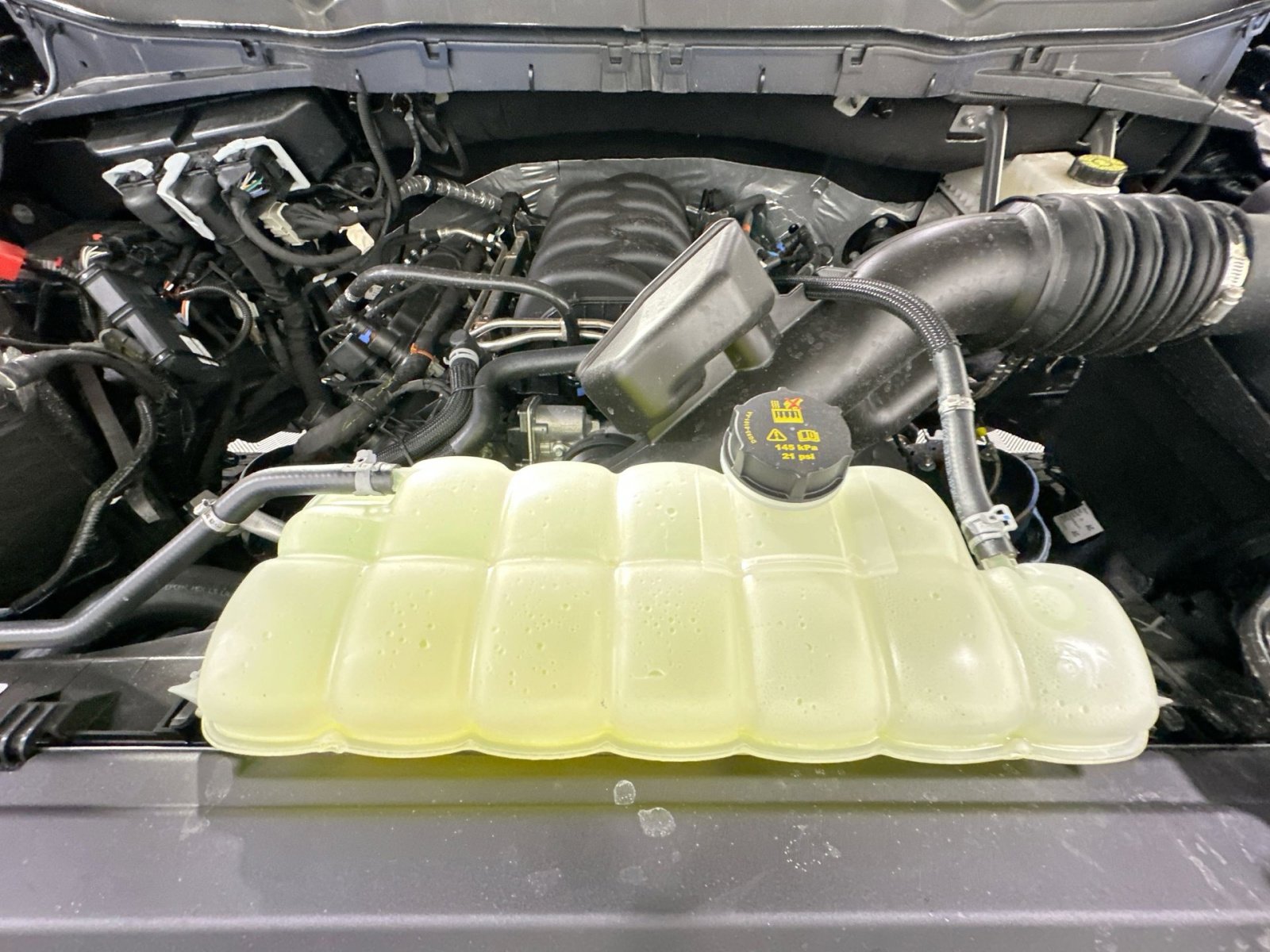 New 2025 Ford F150 Lariat w/ Equipment Group 501A Mid image 40