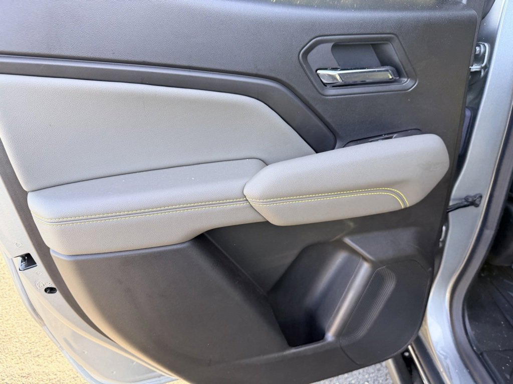Used 2025 Chevrolet Colorado ZR2 w/ Technology Package image 33
