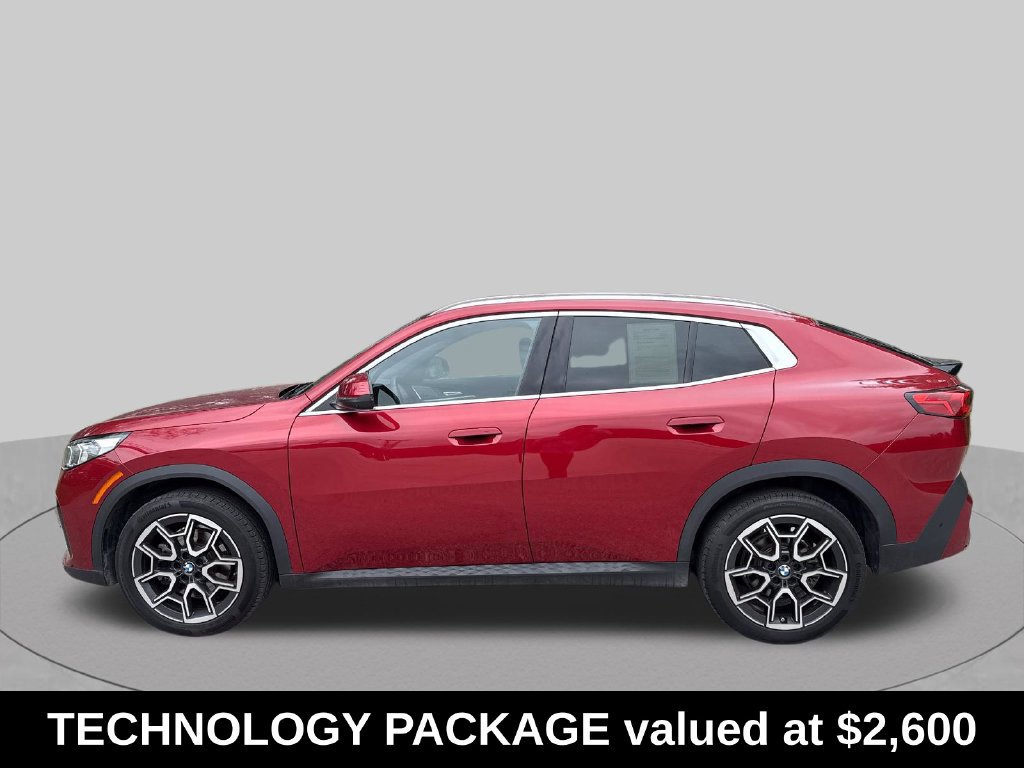 Used 2026 BMW X2 xDrive28i w/ Technology Package AWD/4WD image 2