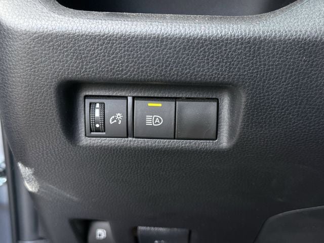 Used 2023 Toyota RAV4 XLE image 24