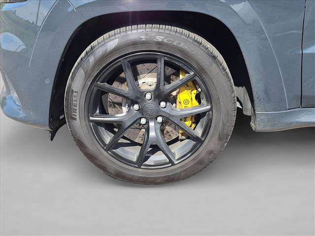 Used 2018 Jeep Grand Cherokee Trackhawk AWD/4WD image 25