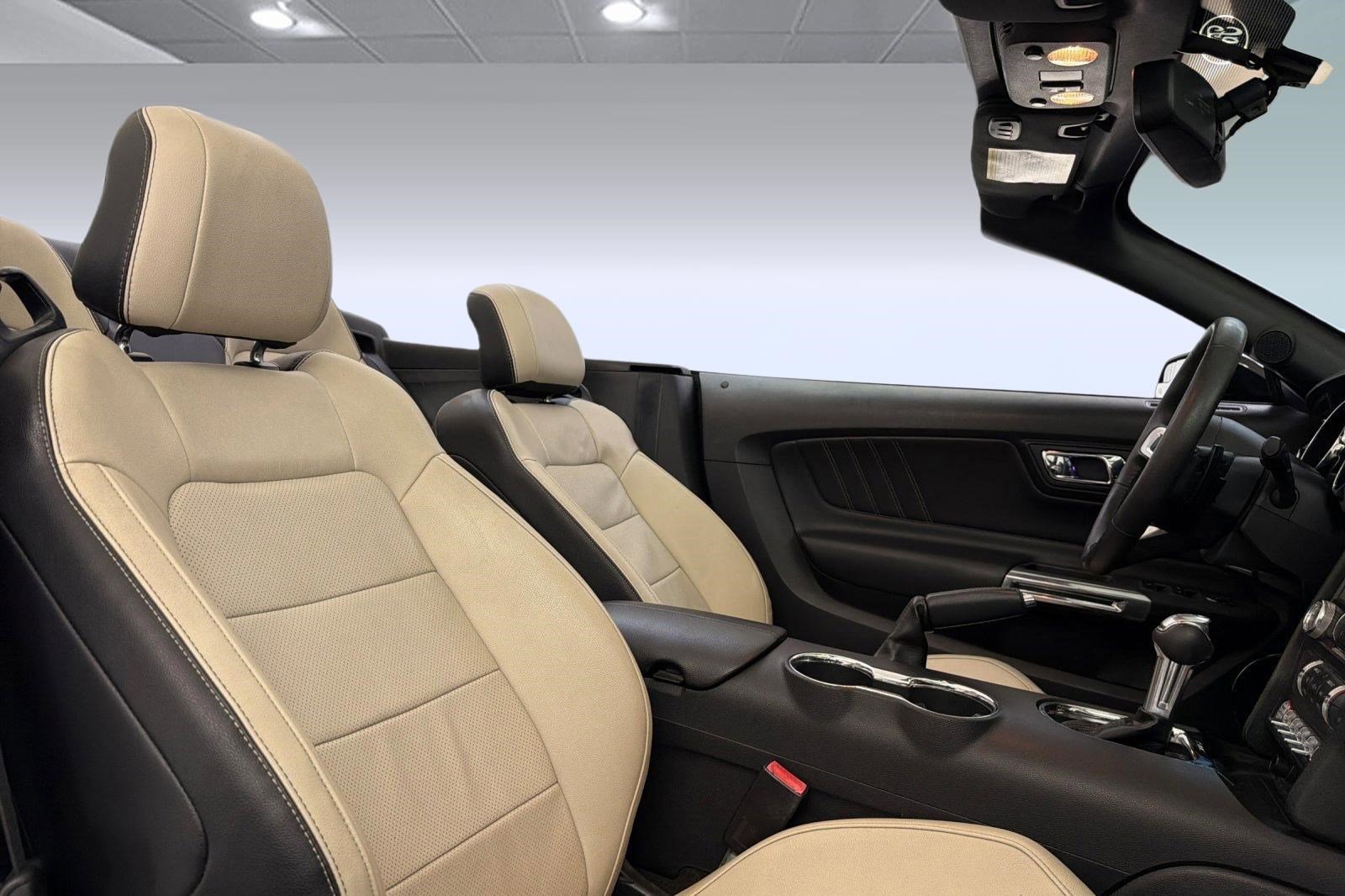 Used 2016 Ford Mustang GT Premium image 30