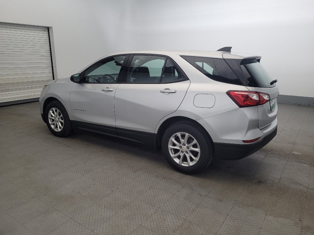 Used 2019 Chevrolet Equinox LS image 3