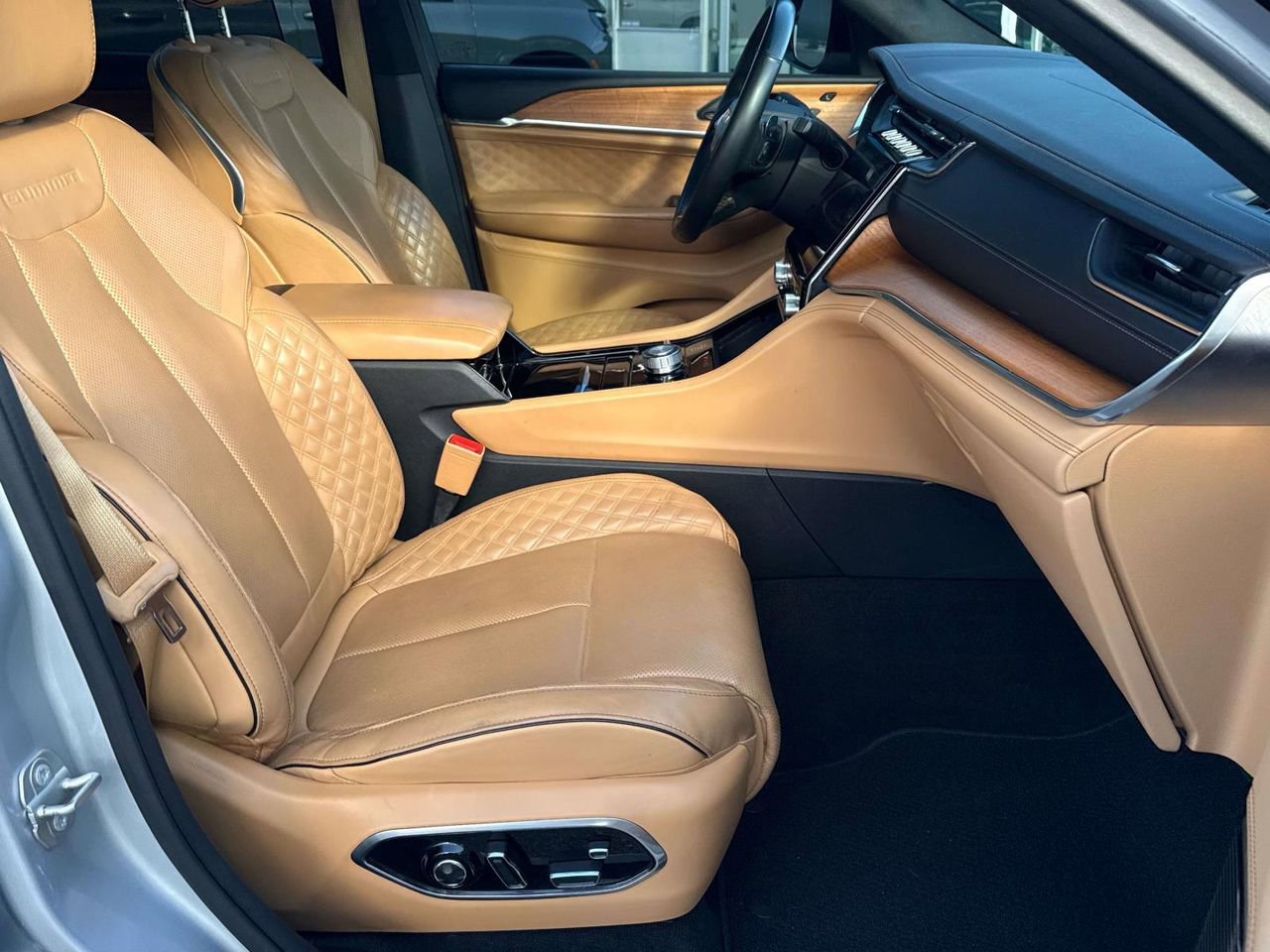 Used 2021 Jeep Grand Cherokee L Summit image 34