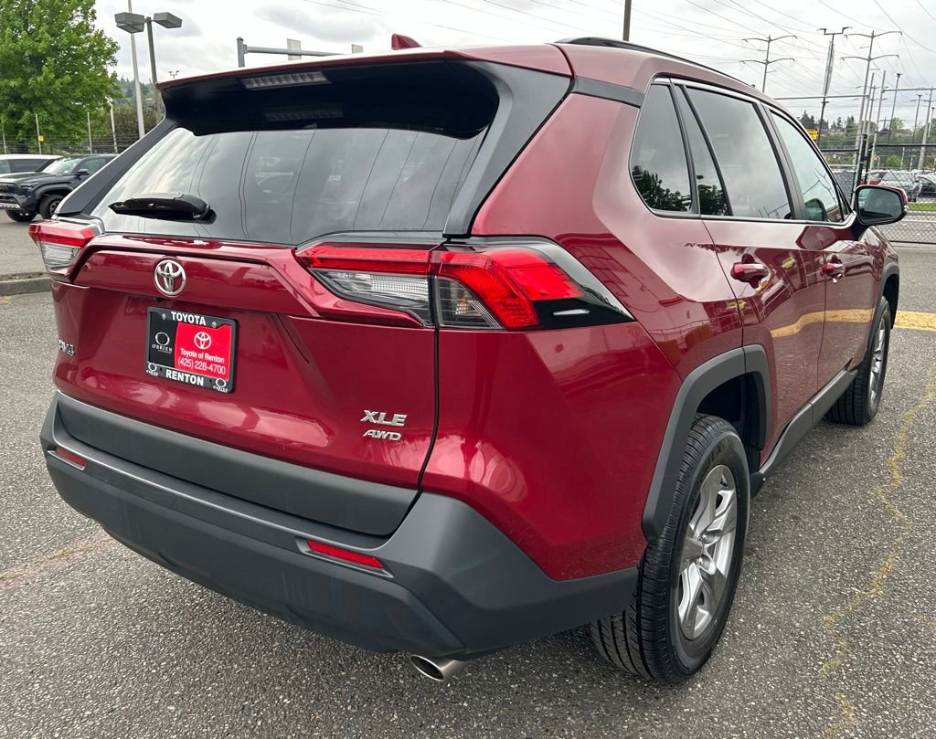 Certified 2024 Toyota RAV4 XLE w/ Convenience Package AWD/4WD image 4