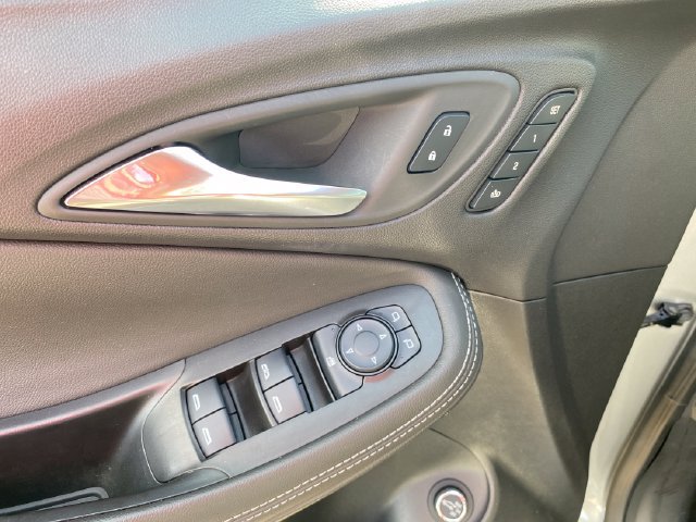 Certified 2024 Buick Encore GX Avenir w/ Avenir Convenience Package FWD image 16
