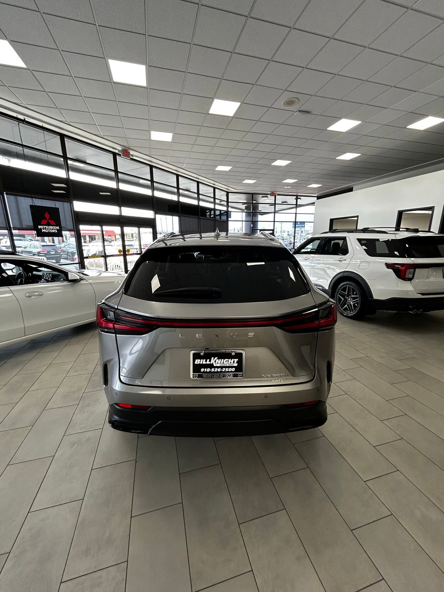 Used 2025 Lexus NX 350h AWD w/ Premium Package image 5