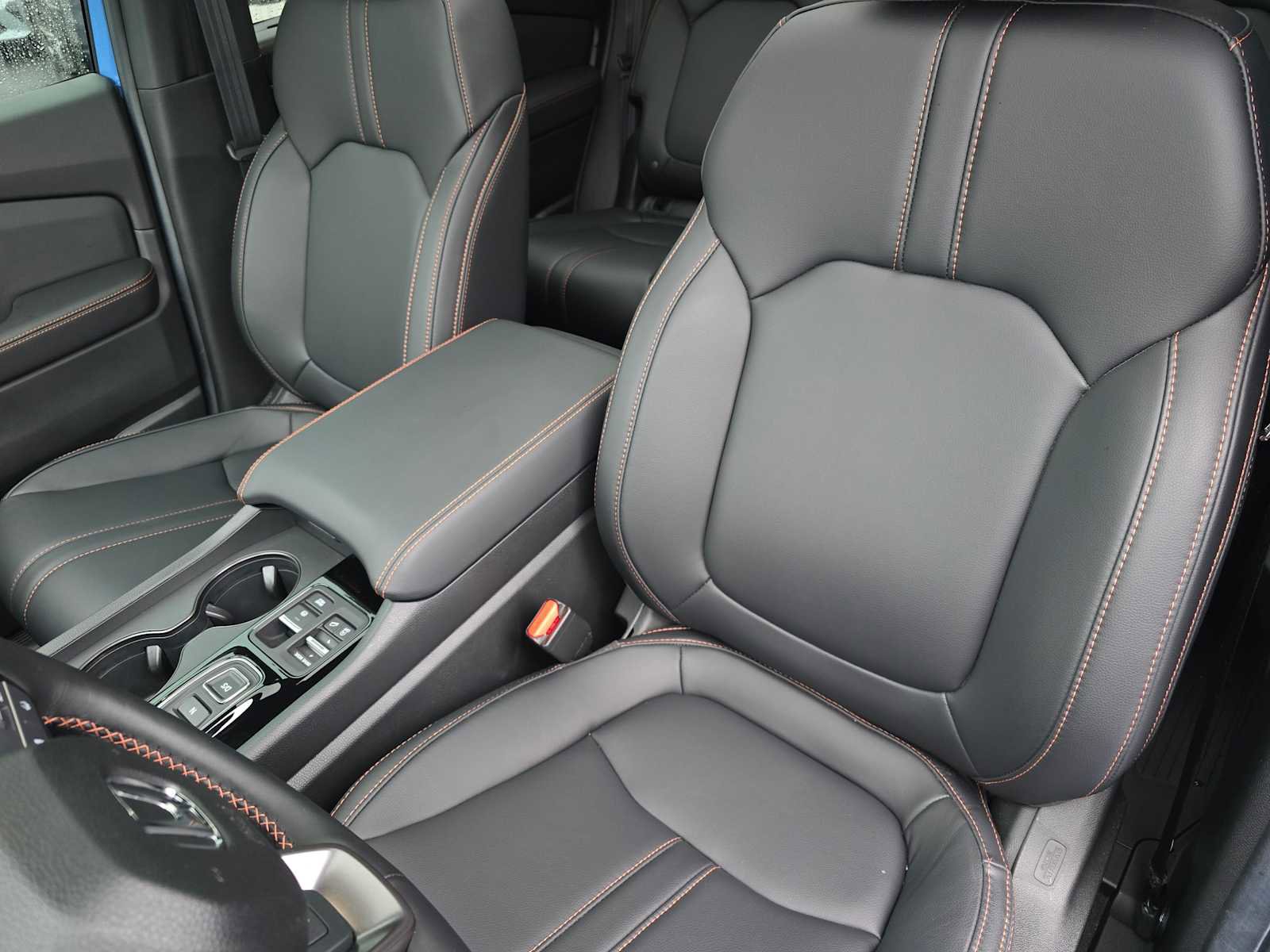 Used 2025 Honda Pilot TrailSport image 23