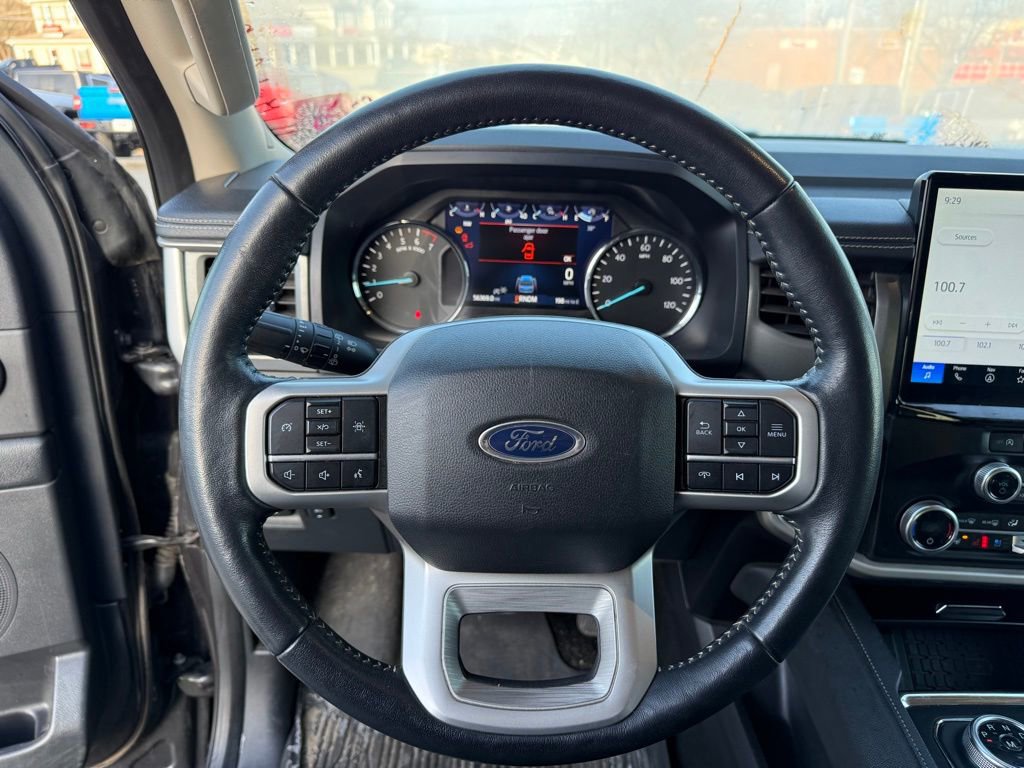 Used 2024 Ford Expedition Max XLT image 14