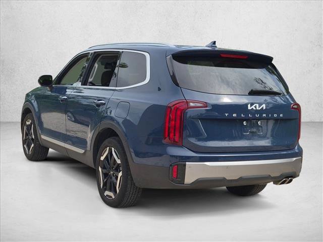 Used 2025 Kia Telluride S FWD image 5
