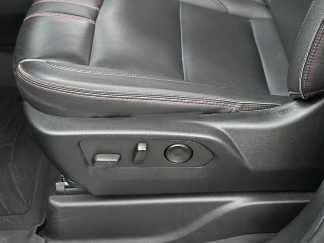 Used 2022 Chevrolet Tahoe RST RWD image 12