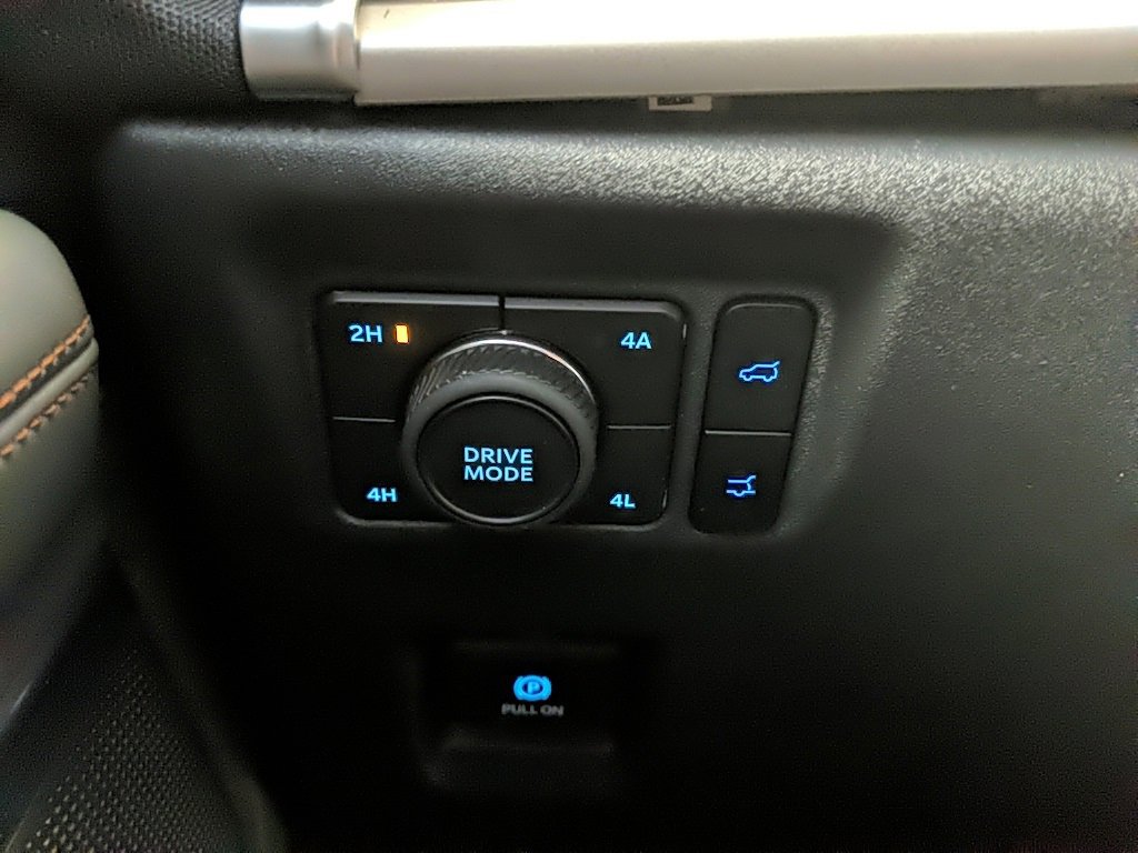 Certified 2025 Ford Expedition Active image 28