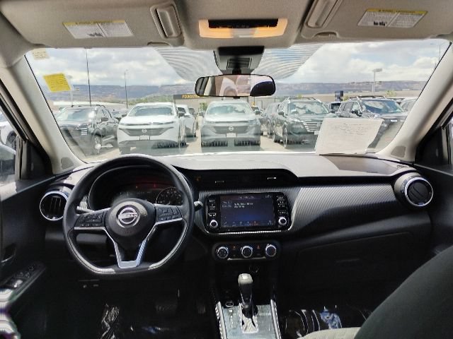 Used 2023 Nissan Kicks SV FWD image 12