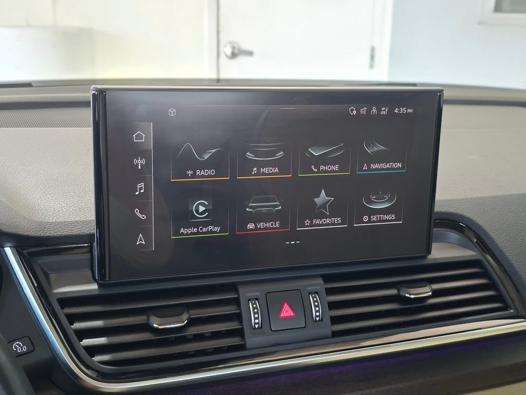 Used 2021 Audi Q5 Prestige w/ Prestige Package AWD/4WD image 13