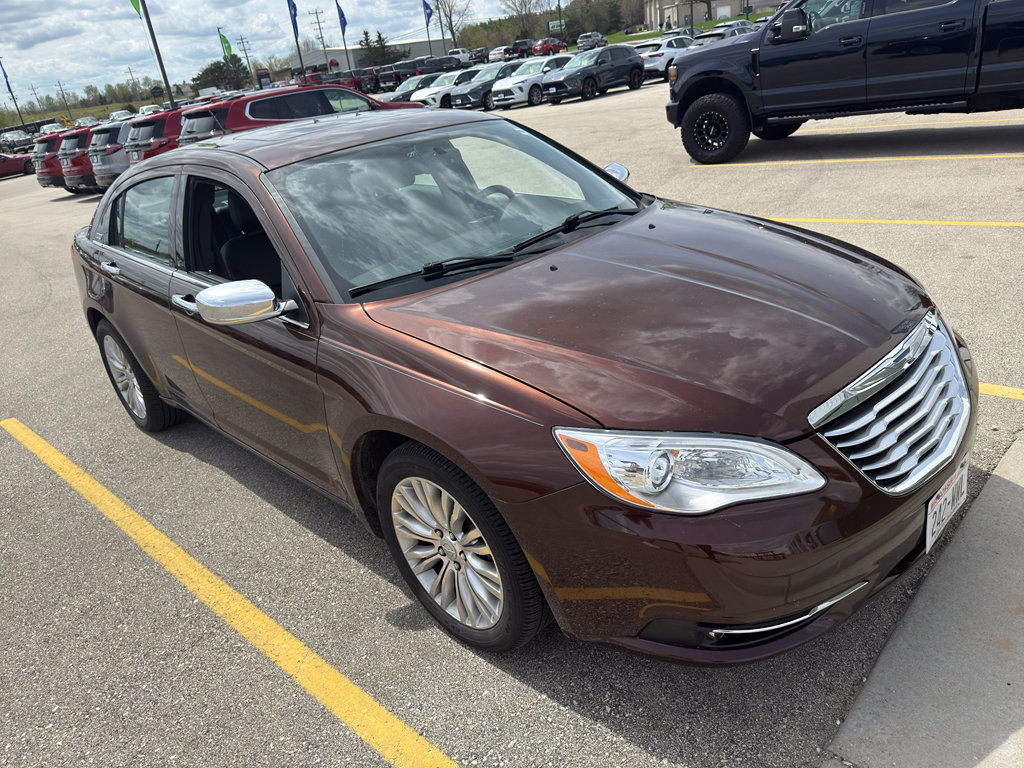 Used 2012 Chrysler 200 Limited w/ Sun/Sound Group FWD image 5