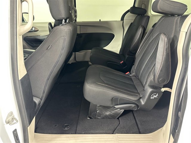 Certified 2017 Chrysler Pacifica Touring Plus image 12