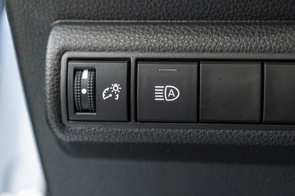 Used 2020 Toyota Corolla XSE FWD image 23