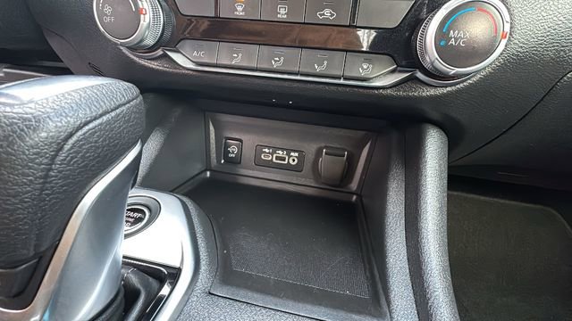 Used 2024 Nissan Sentra SV image 23