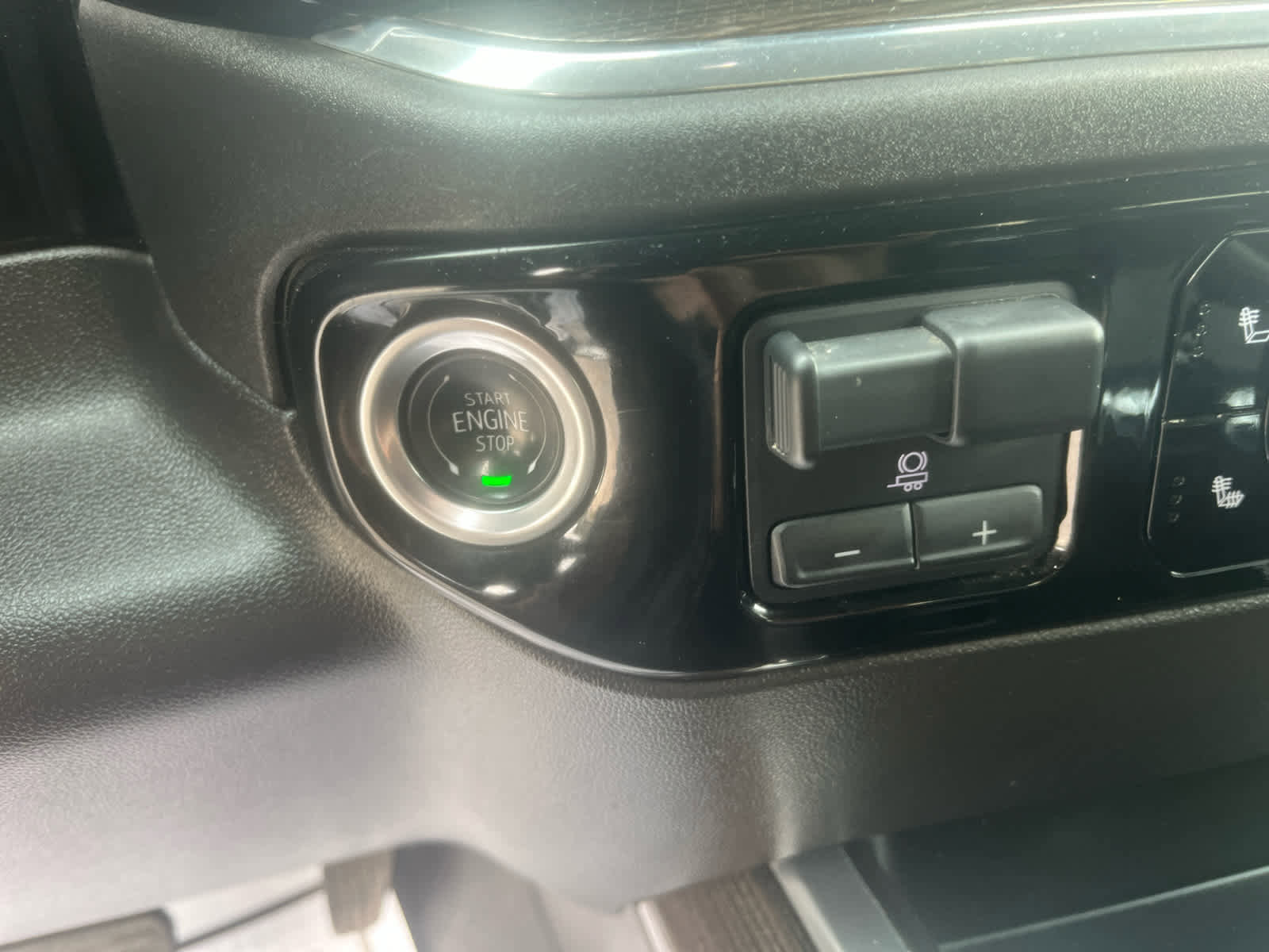 Used 2024 Chevrolet Silverado 1500 LT Trail Boss image 19