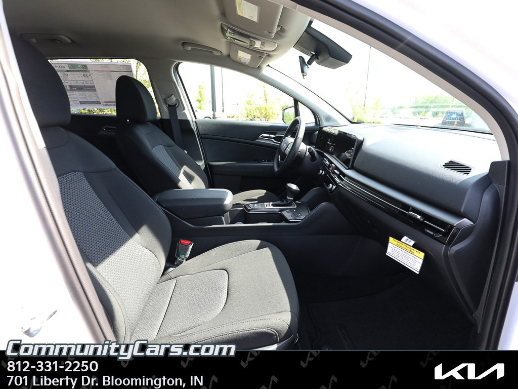 New 2026 Kia Sportage LX w/ LX Convenience Package FWD image 18