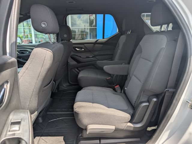 Used 2023 Chevrolet Traverse LT FWD image 15
