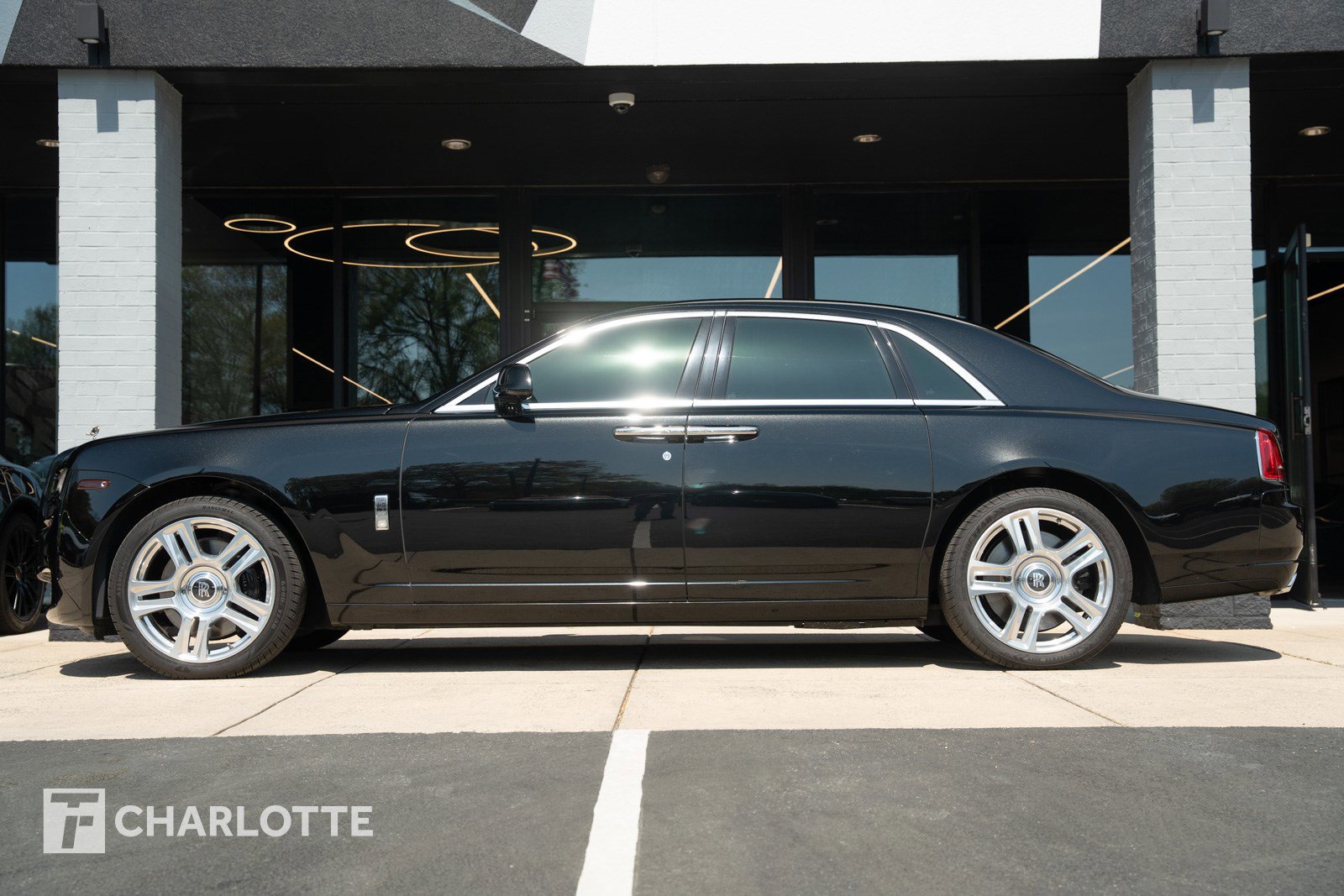 Used 2016 Rolls-Royce Ghost image 7