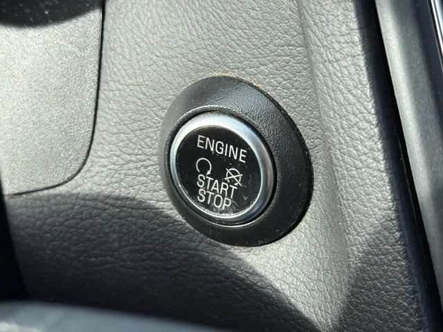 Used 2016 Ford Focus Titanium FWD image 19